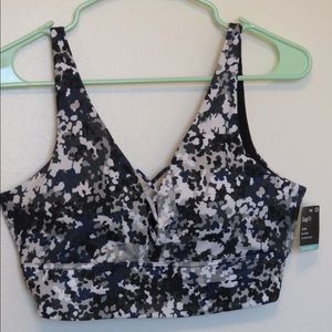 GapFit Sports Bra